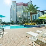 Laketown Wharf 2118