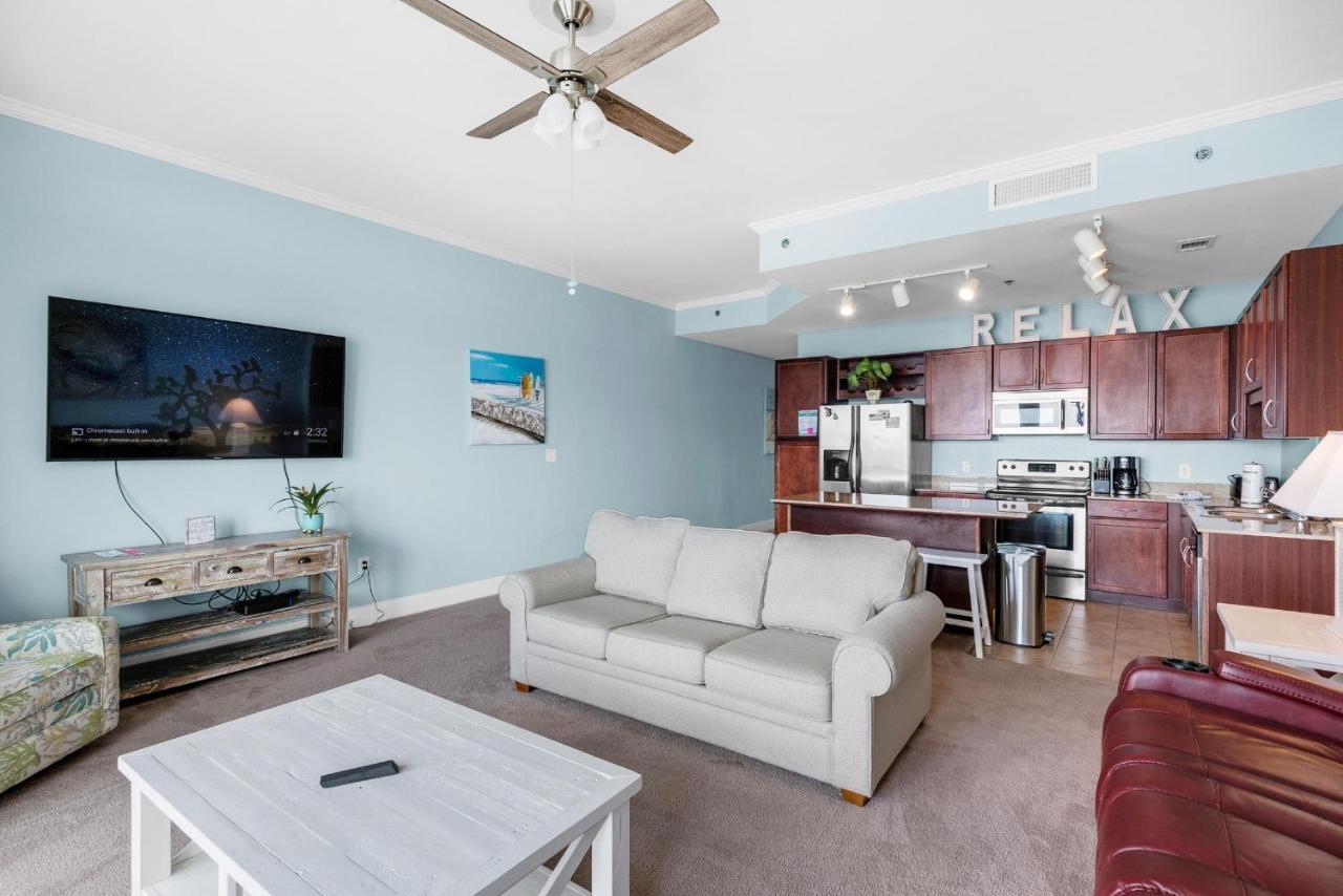 Apartment Laketown Wharf 2118