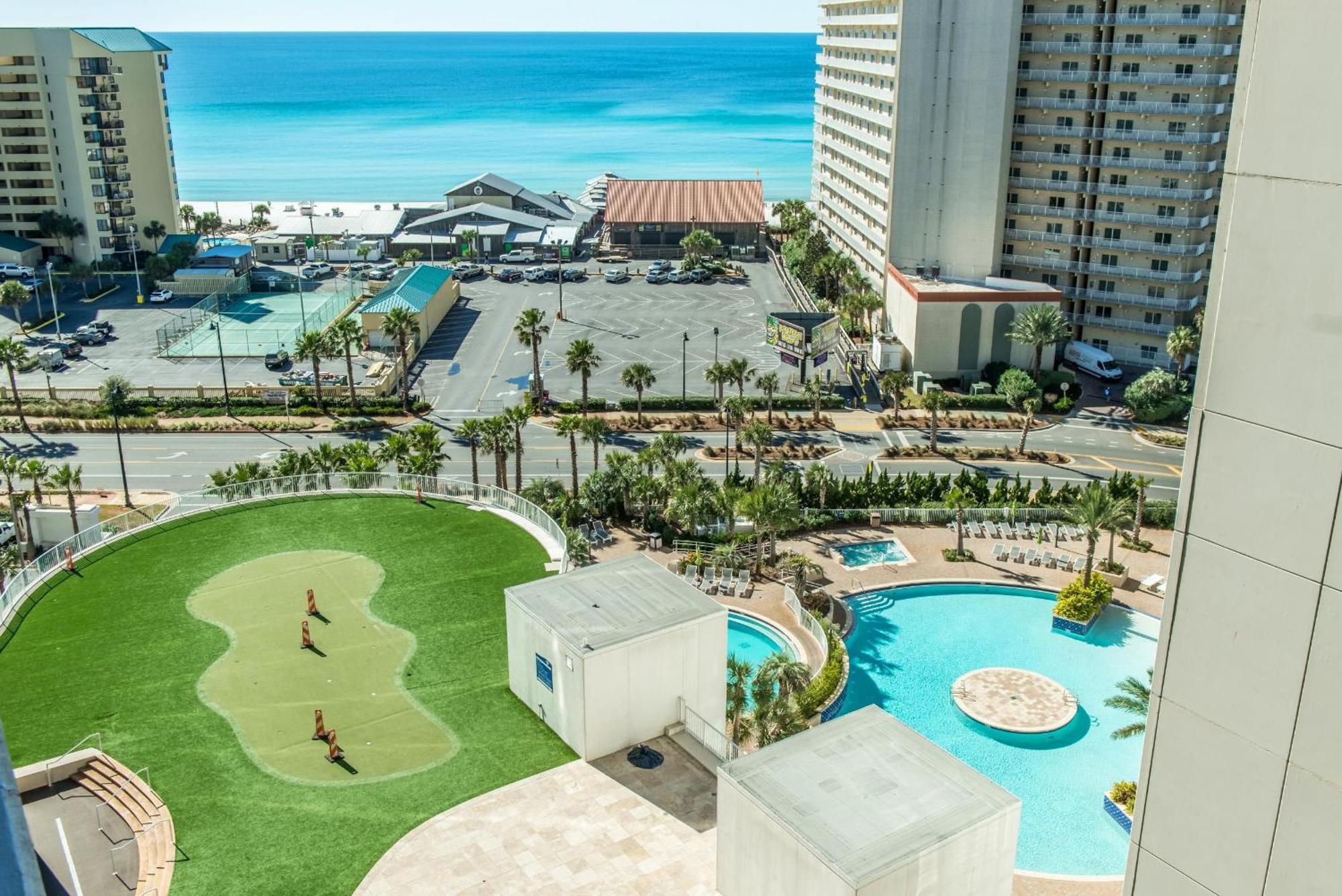 Laketown Wharf 2118 Apartment