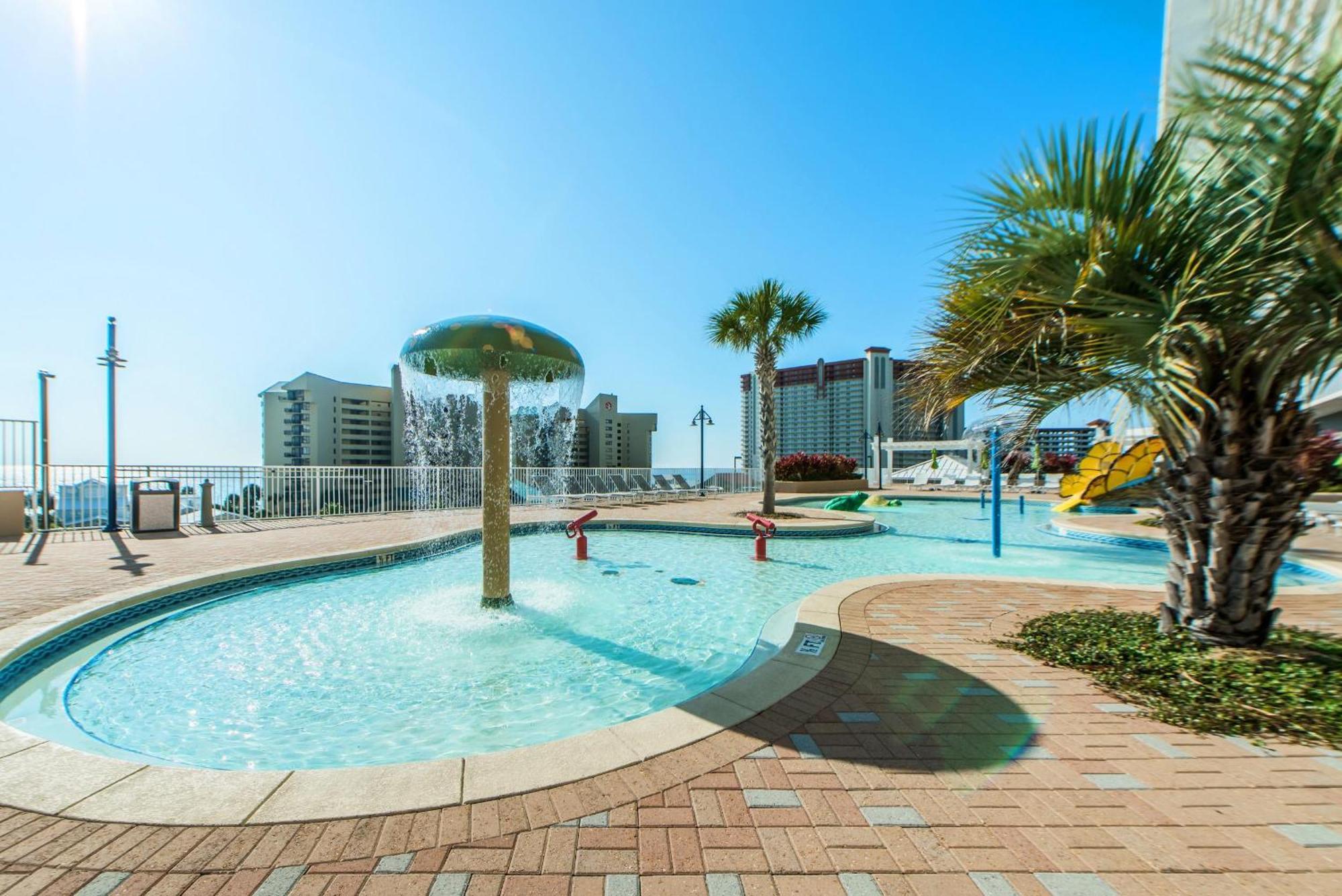 Laketown Wharf 2118 Apartment *